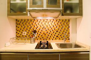Deluxe and Modern Studio M Gold Tower Apartment