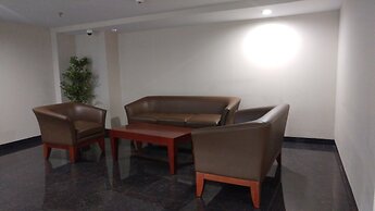 Comfortable and Lovely 2BR Apartment at Springlake Summarecon