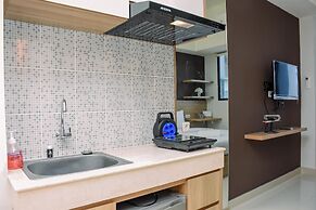 Comfy Studio Room at Evenciio Margonda Apartment