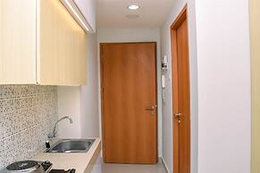 Cozy Studio with Single Bed at Evenciio Margonda Apartment