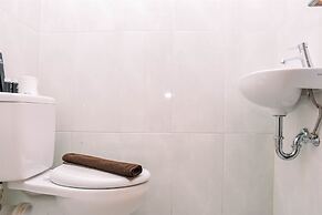 Cozy Studio with Single Bed at Evenciio Margonda Apartment