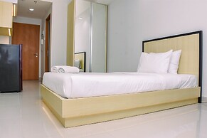 Cozy Studio with Single Bed at Evenciio Margonda Apartment