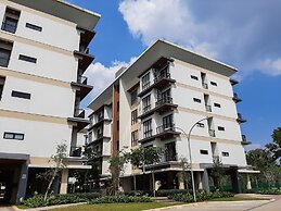 Cozy 1BR at Asatti Apartment