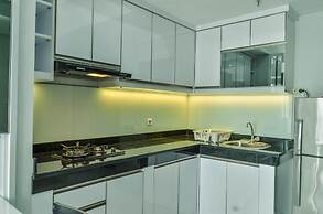 Homey and Comfy 1BR at Casa de Parco Apartment