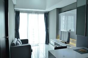 Homey and Comfy 1BR at Casa de Parco Apartment