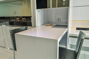 Cozy Living 1BR at Casa de Parco Apartment