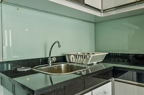 Cozy Living 1BR at Casa de Parco Apartment