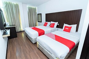 OYO 90375 Reggae Inn