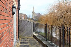 St Julians Place