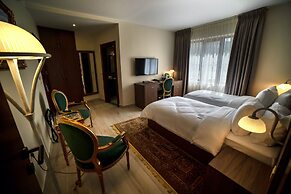 Khan Khediwe Hotel