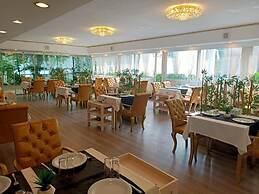 Twins Hotel