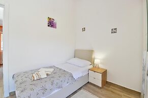Cascade villas with private garden and jacuzzi