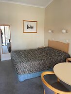 The Oxley Motel
