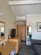 The Oxley Motel