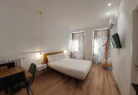 Hostal Manuela by gaiarooms