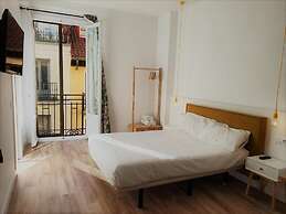 Hostal Manuela by gaiarooms