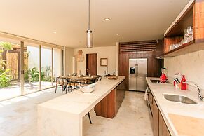 Eco-chic Design Condos Wrapped in Nature's Elements