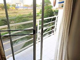 Jomtien Beach Condo - Floor 4 Studio Close to the Beach