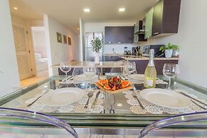 Lovely Condo at Eagle Beach! Great Views