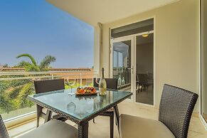 Lovely Condo at Eagle Beach! Great Views