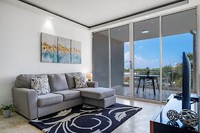 Lovely Condo at Eagle Beach! Great Views