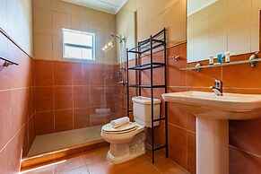 Stylish Villa, Private Pool, Bbq, Privacy