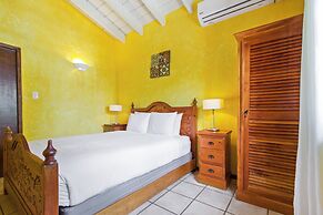 Mexican Style Villa With Private Pool, Free Utilities