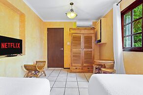 Mexican Style Villa With Private Pool, Free Utilities
