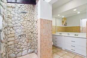Mexican Style Villa With Private Pool, Free Utilities