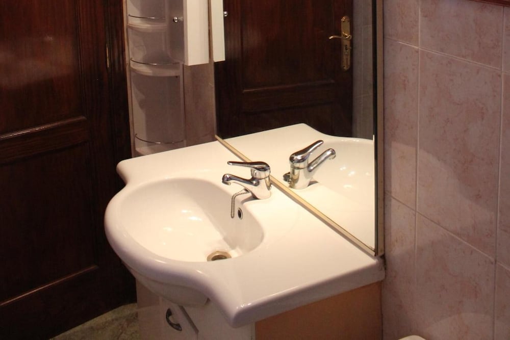2-bed Bungalow Sleeps 4