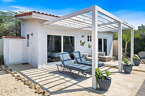 Modern Villa Private Pool 4min to Beaches!