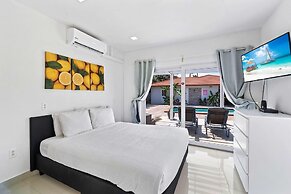 Modern Villa Private Pool 4min to Beaches!