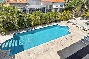 Upscale Ocean View Villa With Pool + Outdoor Kitchen