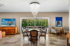 Upscale Ocean View Villa With Pool + Outdoor Kitchen