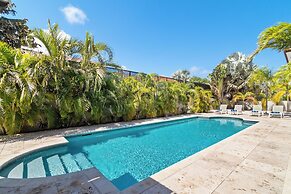 Upscale Ocean View Villa With Pool + Outdoor Kitchen