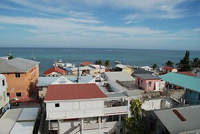 Hotel Coastalbay 2