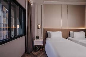 Aira Hotel Bangkok