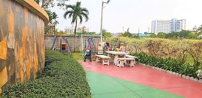 Sea View 16th Floor Condo at Jomtien Beach