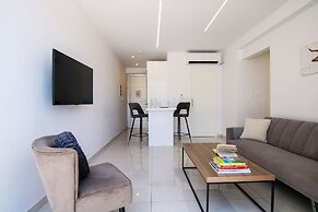 Phaedrus Living: Seaside Deluxe Flat Harbour 112