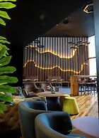 Giraffe Beach Hotel