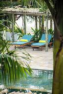 Giraffe Beach Hotel