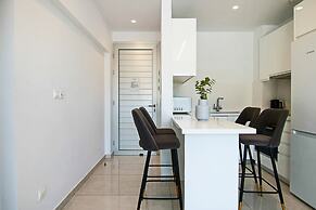 Phaedrus Living: Seaside Executive Flat Harbour 207