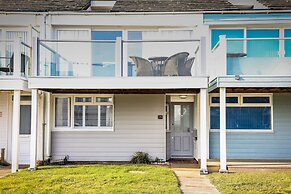 Sea View 3 Bedroom Seaside Property