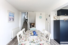 Sea View 3 Bedroom Seaside Property
