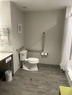 Hampton Inn by Hilton Kingston