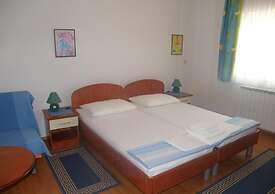 Villa Borna Apartments