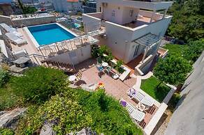 Villa Borna Apartments