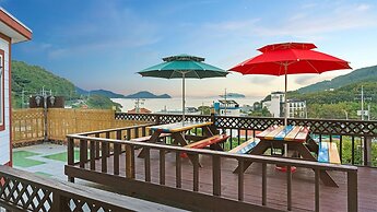 Geoje Araon Pension