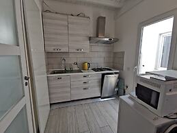 Apartment - Sleeps 2 - Parking - 5min To La Frasca