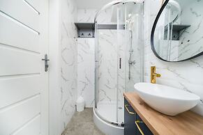 ICE Apartments